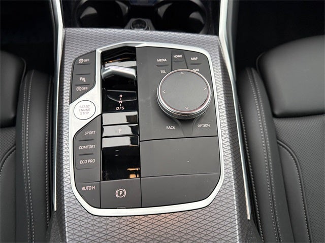 2025 BMW 3 Series 330i xDrive