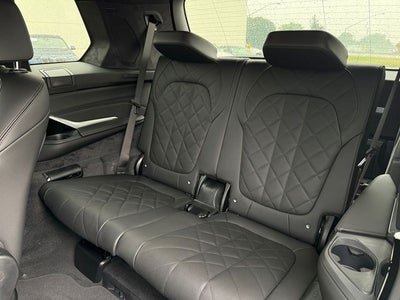 2027 BMW X7 xDrive40i