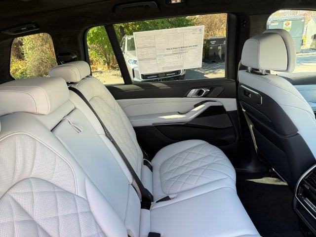 2027 BMW X7 xDrive40i