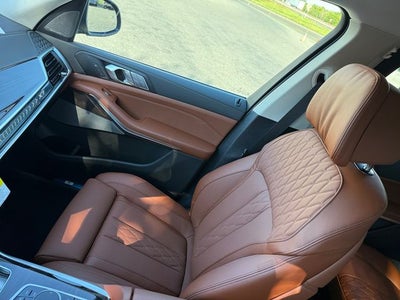 2027 BMW X7 xDrive40i