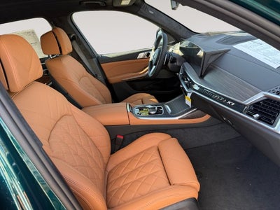 2027 BMW X7 xDrive40i
