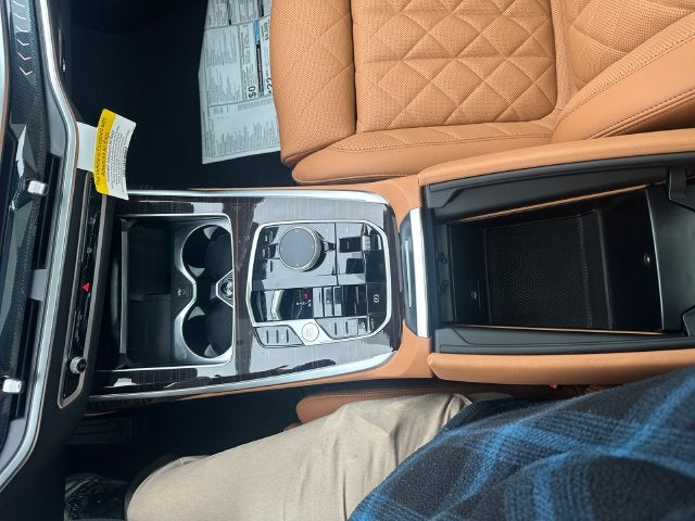 2027 BMW X7 xDrive40i