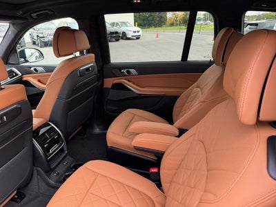 2027 BMW X7 xDrive40i