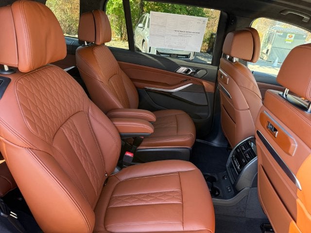 2027 BMW X7 xDrive40i