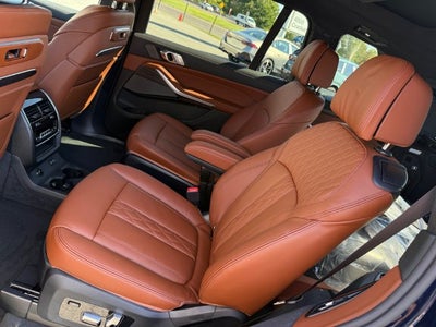 2027 BMW X7 xDrive40i