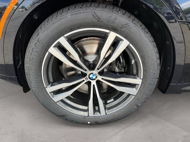 2027 BMW X7 M60i
