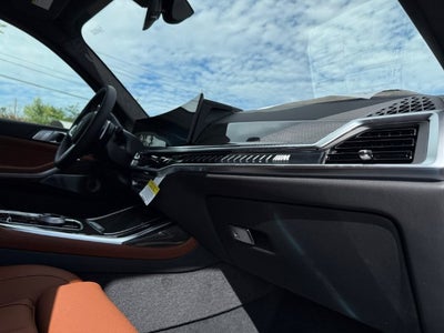 2027 BMW X7 M60i