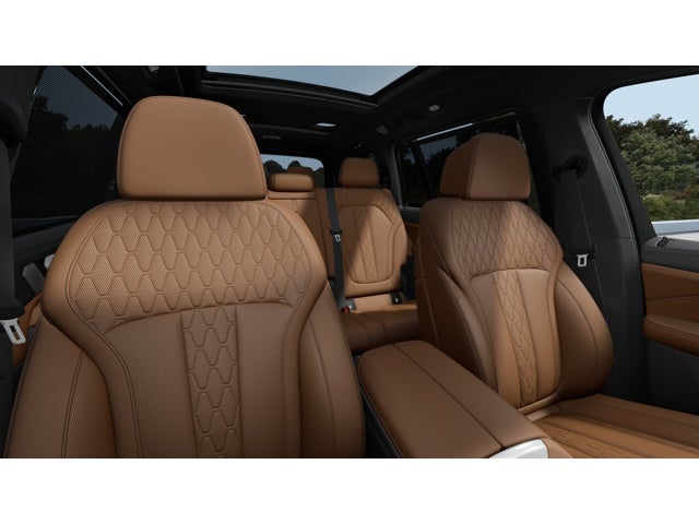 2027 BMW X7 M60i