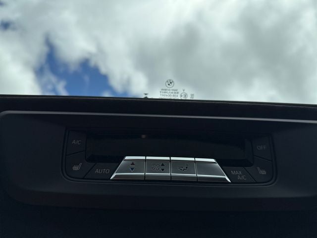 2027 BMW X7 M60i