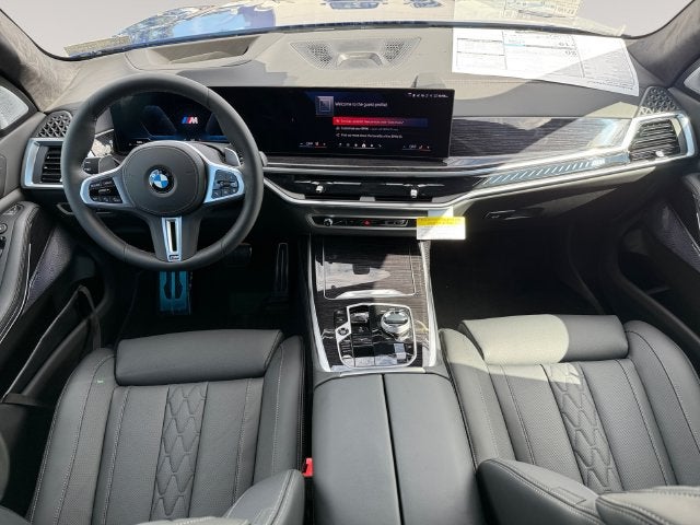 2027 BMW X7 M60i