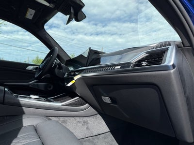 2027 BMW X7 M60i