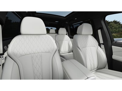 2027 BMW X7 M60i
