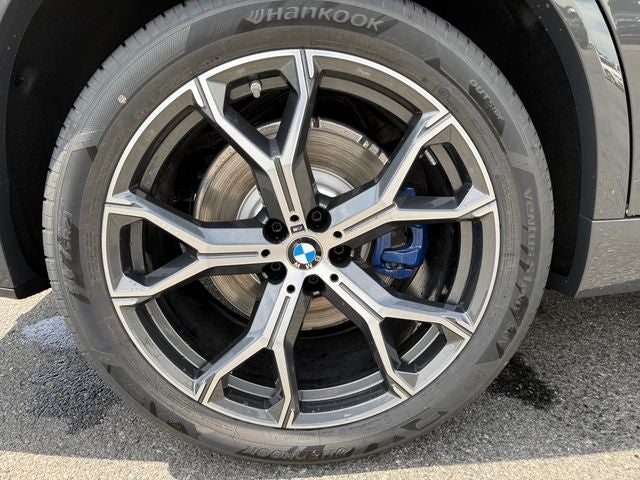 2026 BMW X5 M60i