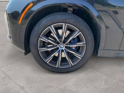 2025 BMW X6 xDrive40i