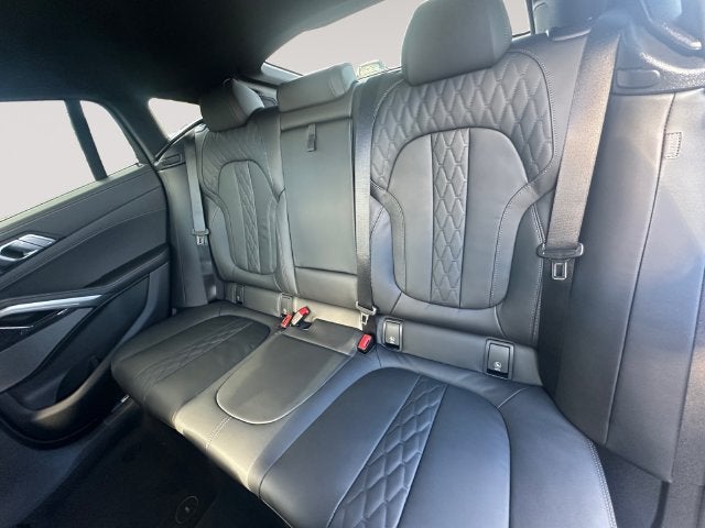 2027 BMW X6 xDrive40i