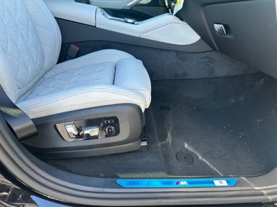 2027 BMW X6 xDrive40i