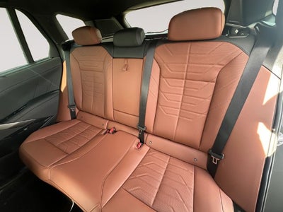 2027 BMW X5 40 xDrive
