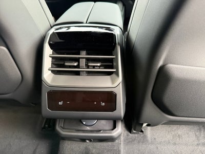 2027 BMW X5 40 xDrive