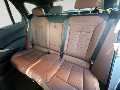 2027 BMW X5 40 xDrive