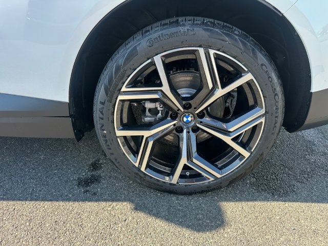 2027 BMW X5 40 xDrive