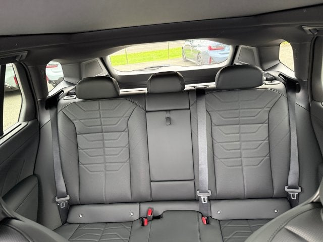2027 BMW X5 40 xDrive