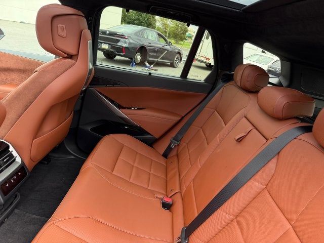 2027 BMW X5 40 xDrive