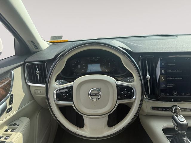 2018 Volvo S90 T6 Momentum