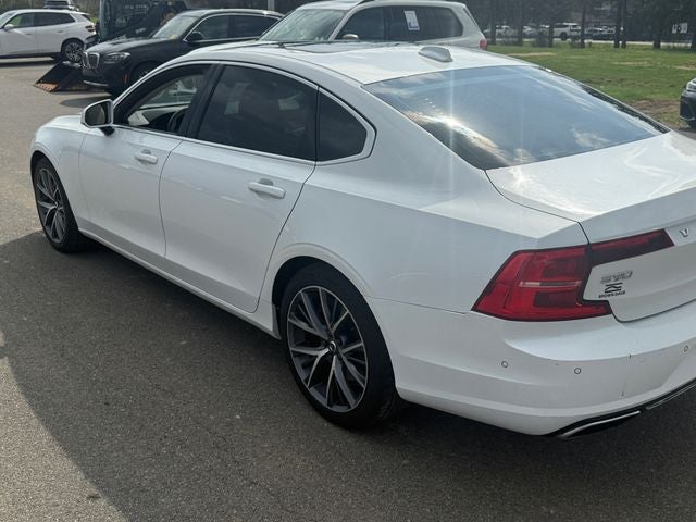 2018 Volvo S90 T6 Momentum