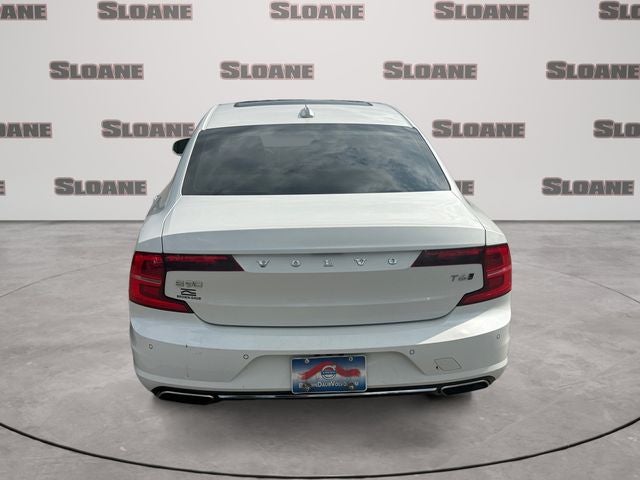 2018 Volvo S90 T6 Momentum