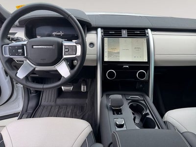 2024 Land Rover Discovery Dynamic SE