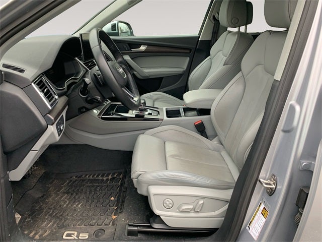 2022 Audi Q5 45 S line Premium quattro