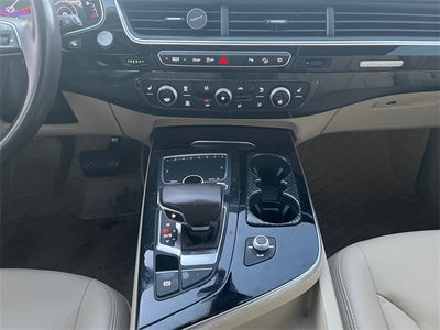 2019 Audi Q7 55 Premium Plus quattro
