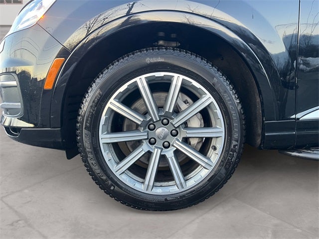 2019 Audi Q7 55 Premium Plus quattro