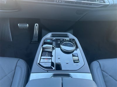 2026 BMW iX xDrive60