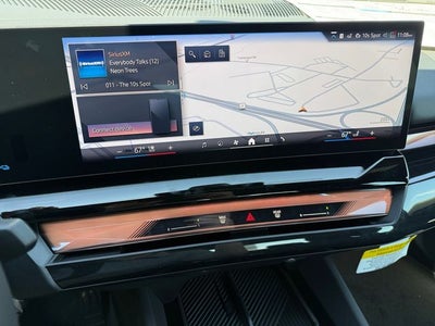 2027 BMW 550e Base