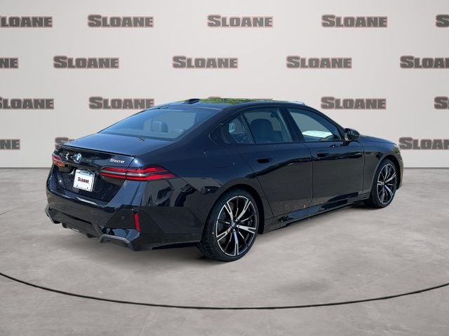 2027 BMW 550e Base