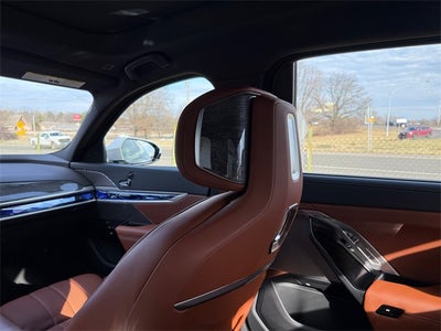 2026 BMW 7 Series 750e xDrive