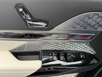 2026 BMW 7 Series 750e xDrive