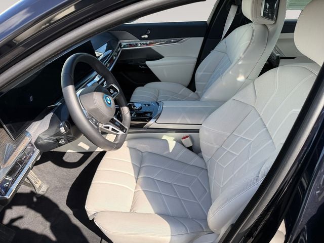 2026 BMW 7 Series 750e xDrive