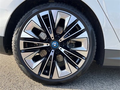 2025 BMW i5 xDrive40