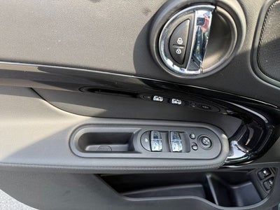 2023 MINI Cooper Countryman Signature