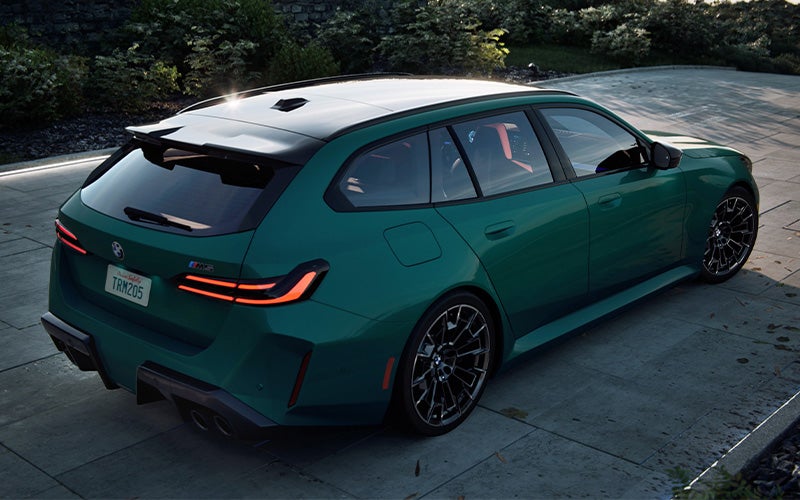 The sky lounge panoramic roof of the M5 Touring. | BMW of Allentown in Allentown PA